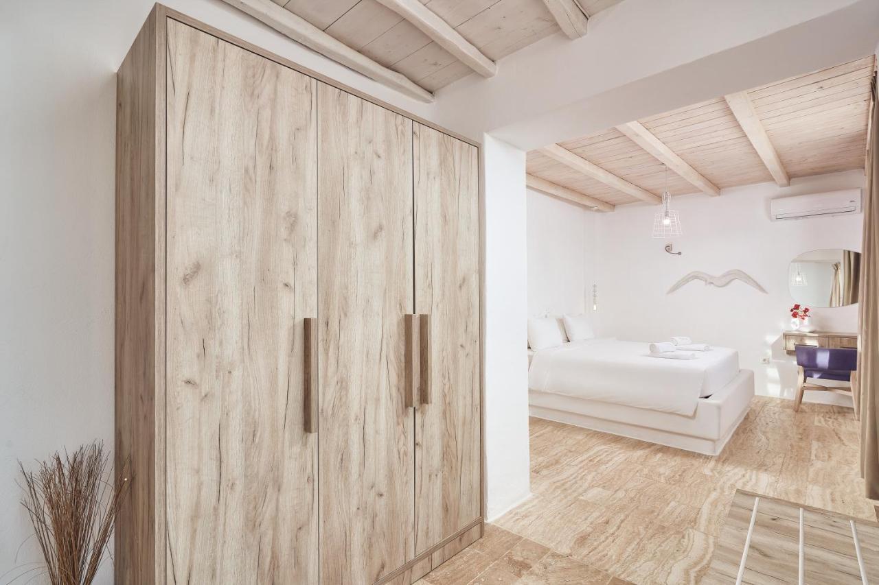 Villa Petrolefko By Ethos Hospitality Ornos  Exterior photo
