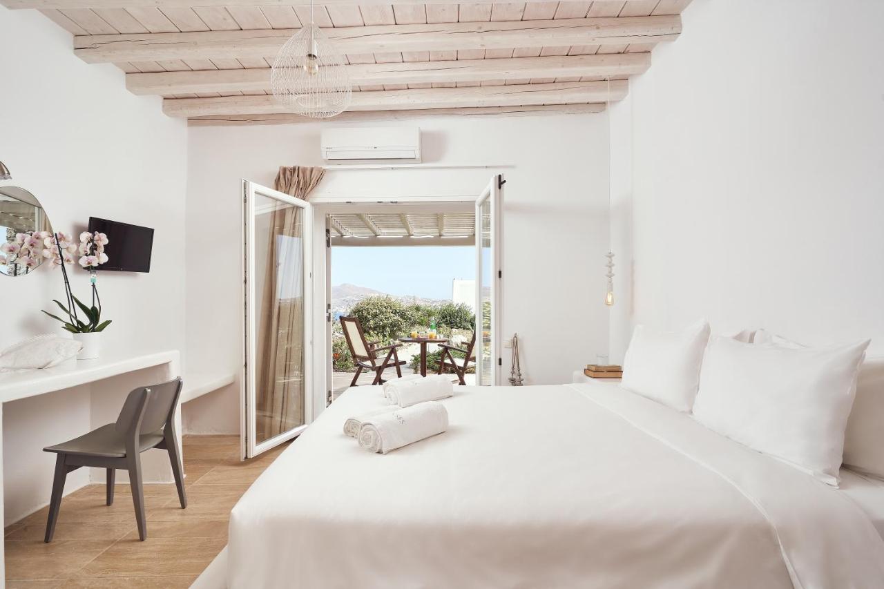 Villa Petrolefko By Ethos Hospitality Ornos  Exterior photo