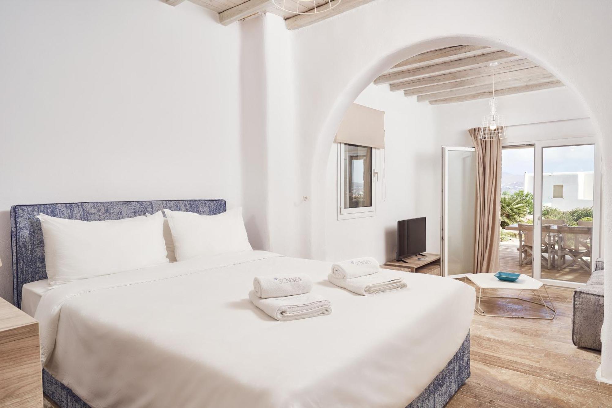Villa Petrolefko By Ethos Hospitality Ornos  Exterior photo